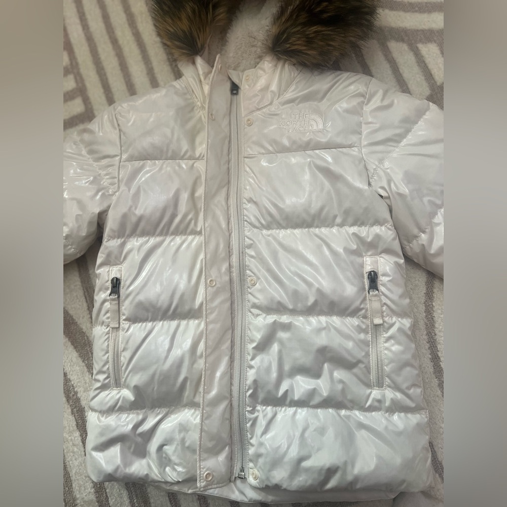 ❄️ Girls North Face Down Fleece-Lined Parka Coat - Picture 8 of 10